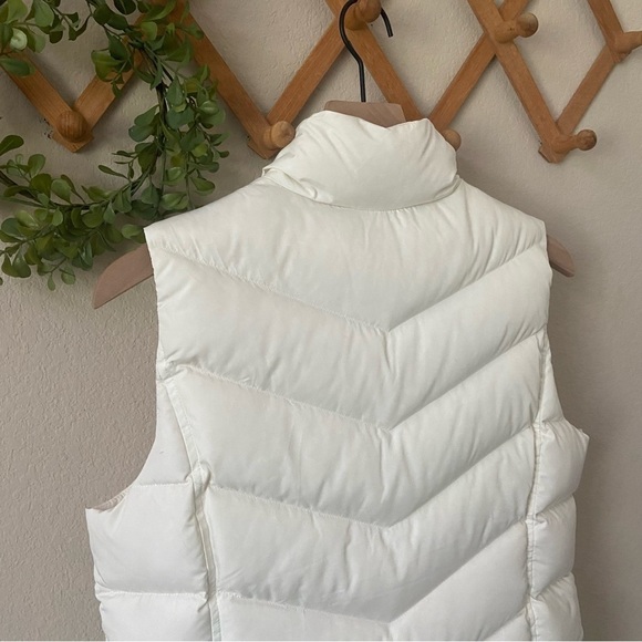 LANDS' END | Cream Down Puffer Full Zip Up Vest Size Small ( 6-8) - Picture 8 of 12
